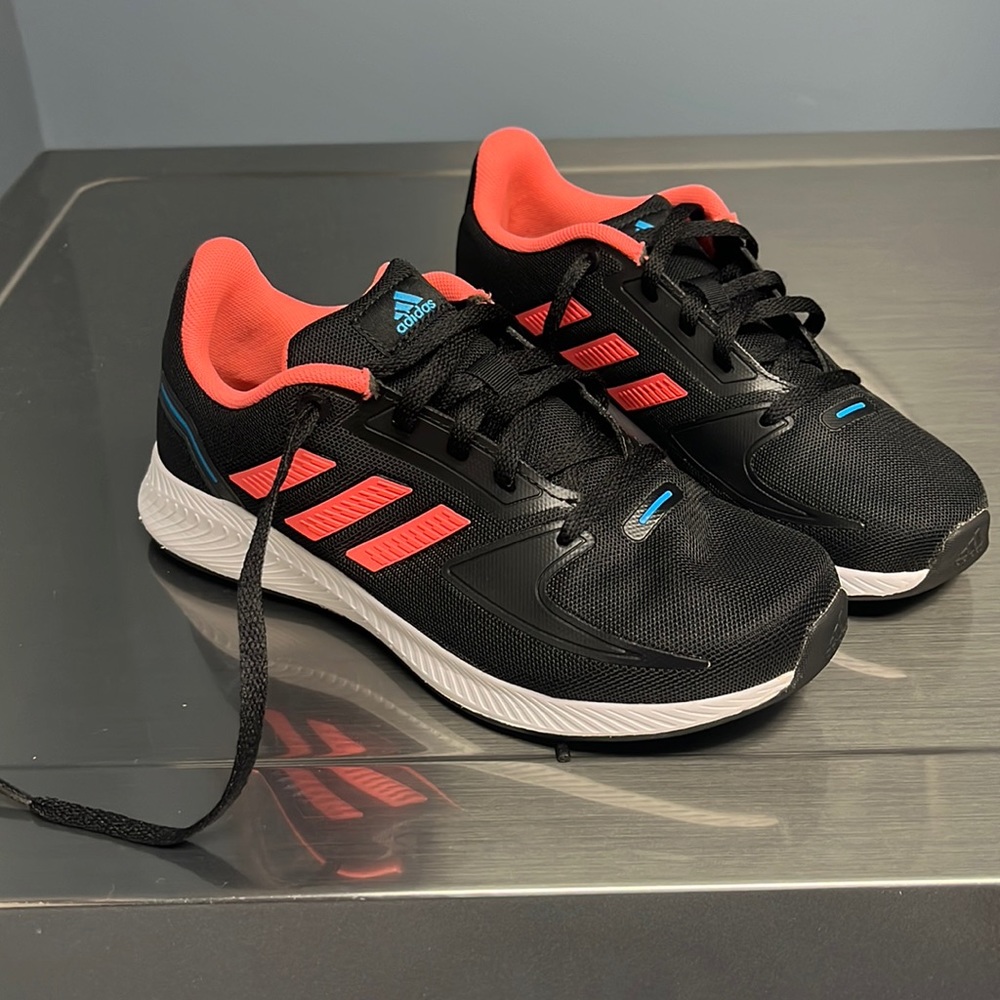 Girls adidas shoes size 3